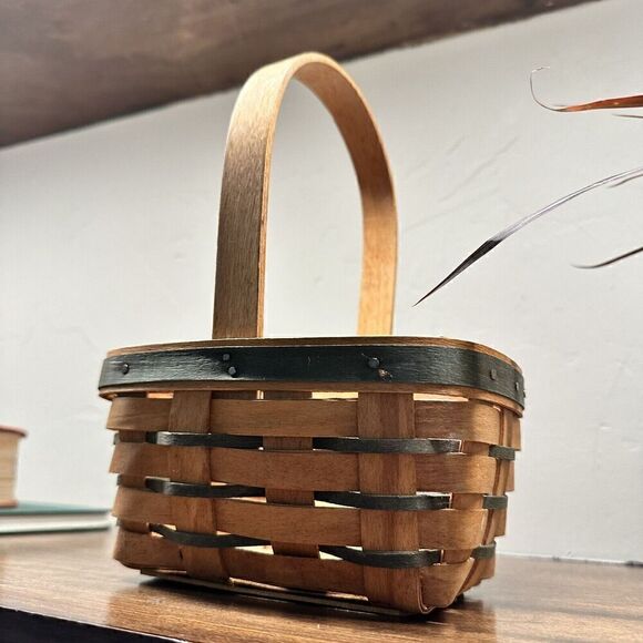 Vintage LONGABERGER 1993 Small Basket Dark Slats Green And Tan - Picture 2 of 6